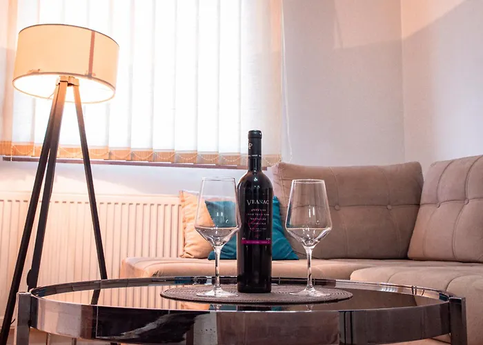 Royal 3 * دوبوي